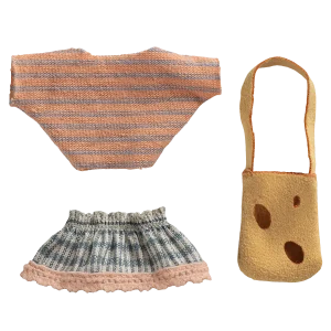Vestiti per topo sorellina, Abiti e borsa