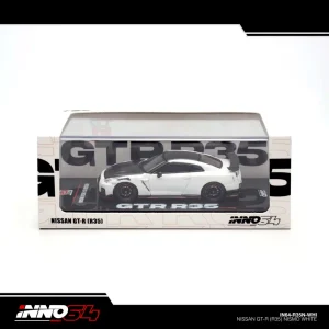 Inno64 Nissan GT-R (R35) Nismo White Die Cast 1/64