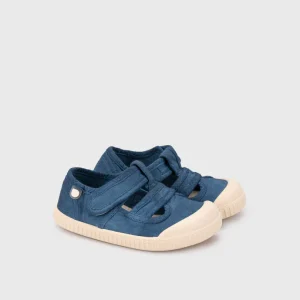 Scarpe aperte in tela concetto barefoot, Marino